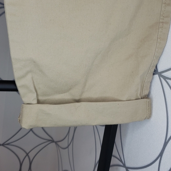 NWT old navy capris size 8 tan - Picture 5 of 6
